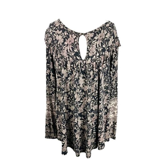 Lucky Brand Tops - Lucky Brand Knit Tunic Top Keyhole Button Neck Ruffle Trim Black Floral Size 3X